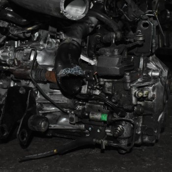 Σασμαν Toyota Avensis 2.0 1AD 2005-2010