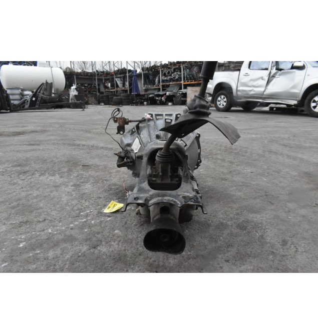 Κιβώτιο Ταχυτήτων - Σασμάν Toyota Hiace 2.5 D4D 2KD 2001-2005 (4 βίδες στο πλακάκι του λεβιέ)