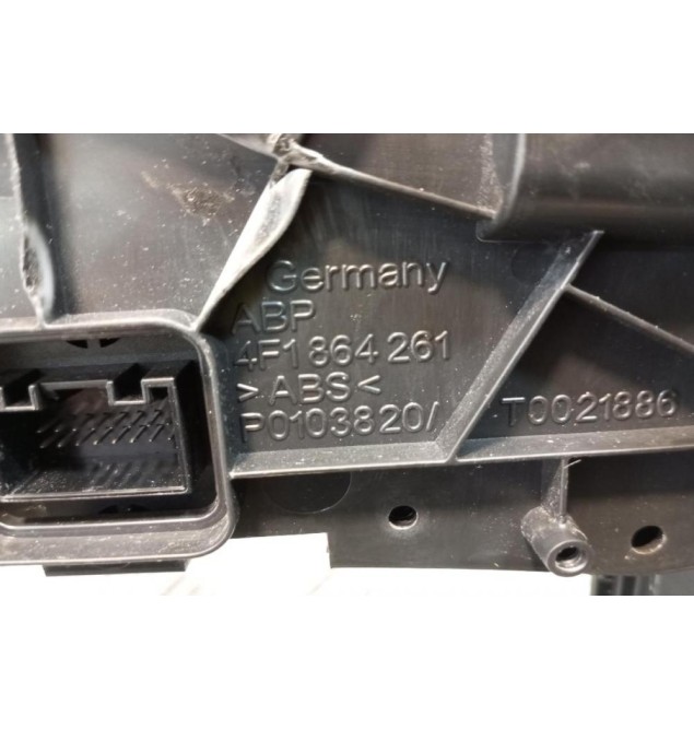 Κεντρικη Κονσόλα Audi A6 2004-2008 4F1864261B