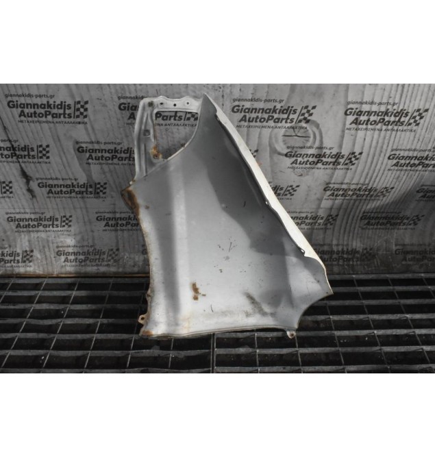 Φτερό Δεξι Toyota Hiace 1997-2006