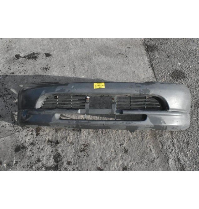 Προφυλακτήρας Εμπρός Toyota Hiace 1997-2005