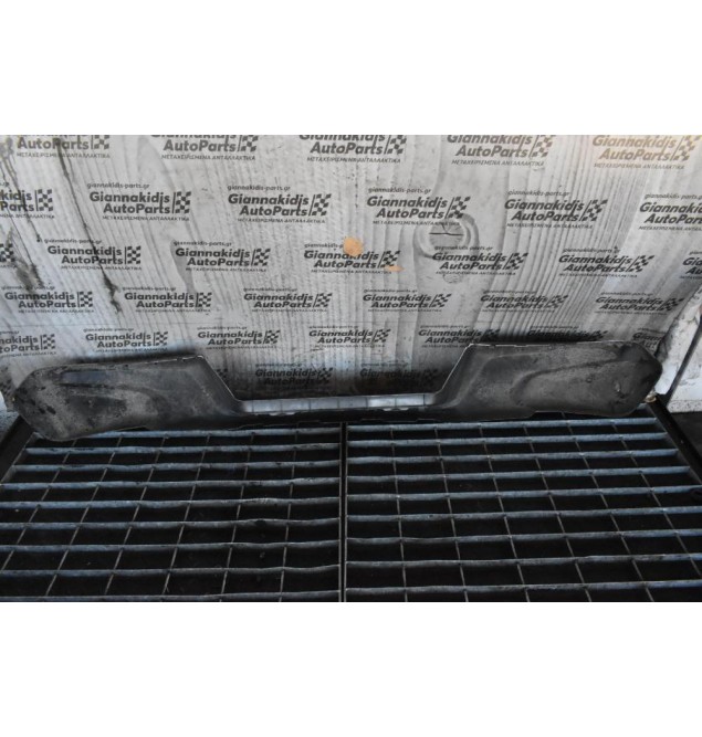 Προφυλακτήρας Πισω (ΜΟΝΟ ΤΟ ΠΛΑΣΤΙΚΟ) Mitsubishi L200 2015-2018 (Γνήσιο - Ελαφρώς Μεταχειρισμένο)