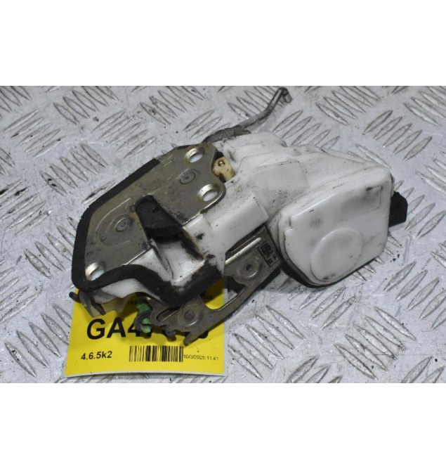 Κλειδαριά Εμπρός Δεξιά Mitsubishi L200 K74 1997-2005 (5 Pins)