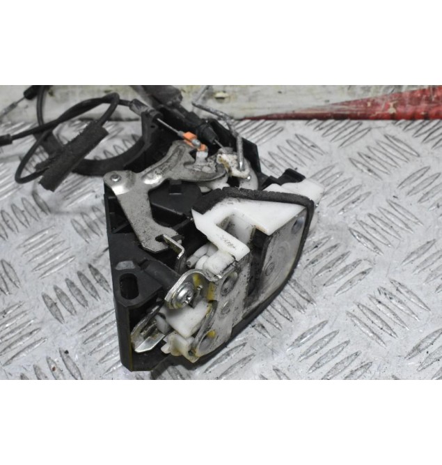 Κλειδαριά Πόρτας Εμπρός Δεξιά Mitsubishi L200 KB4 2006-2010 (Απλή)