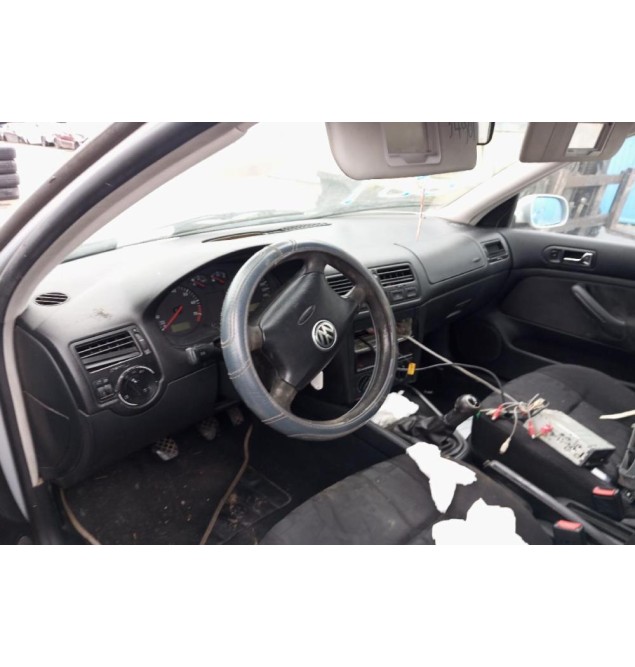 Ολόκληρο Αυτοκίνητο Volkswagen Bora Κωδ.Κινητηρα AKL 1600cc 100hp 1998-2005