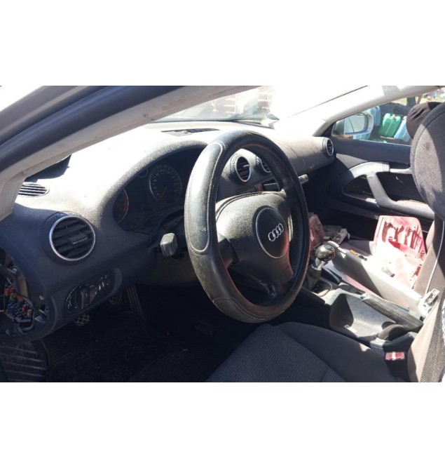 Ολόκληρο Αυτοκίνητο Audi A3 Κωδ.Κινητηρα BGU 1600cc 102hp 2003-2008