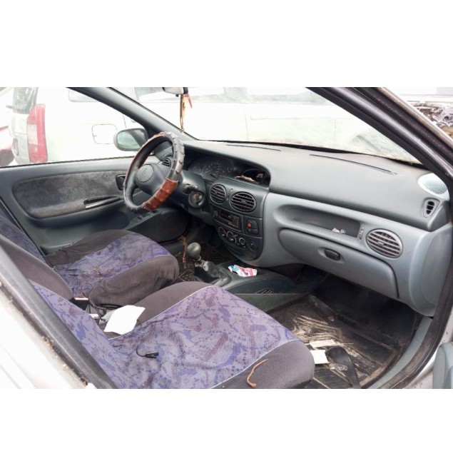 Ολόκληρο Αυτοκίνητο Renault Megane Κωδ.Κινητηρα E7J (764) 1400cc 75hp 1996-1998