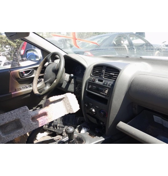 Ολόκληρο Αυτοκίνητο Hyundai Santa Fe Κωδ.Κινητηρα G4JS 2400cc 146hp 2000-2006