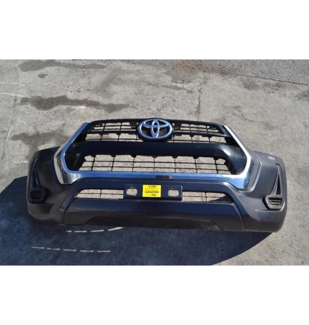 Προφυλακτήρας Εμπρός Toyota Hilux Revo 2021-2022 (Γνήσιο - Ελαφρώς Μεταχειρισμένο) (Χωρίς Προβολάκια)