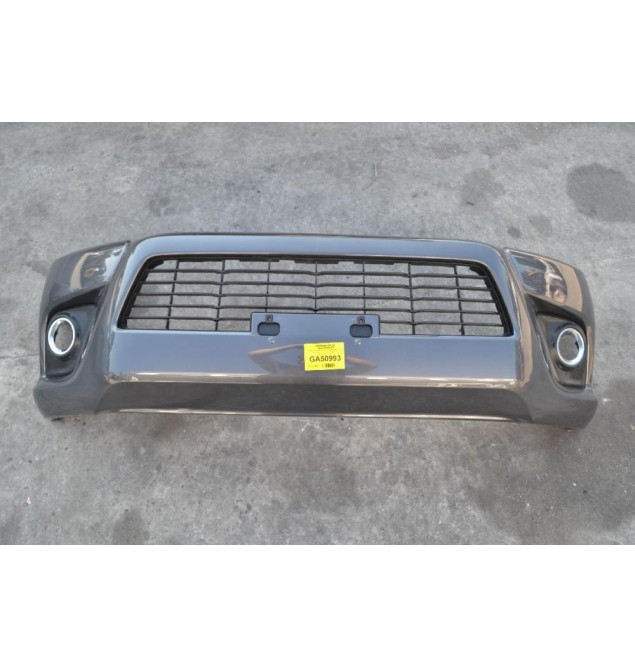 Προφυλακτήρας Εμπρός Toyota Hilux Revo 2015-2019 (Γνήσιο - Ελαφρώς Μεταχειρισμένο)