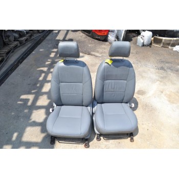 Κάθισματα Toyota Hilux KUN 2005-2014 ΔΕΡΜΑ