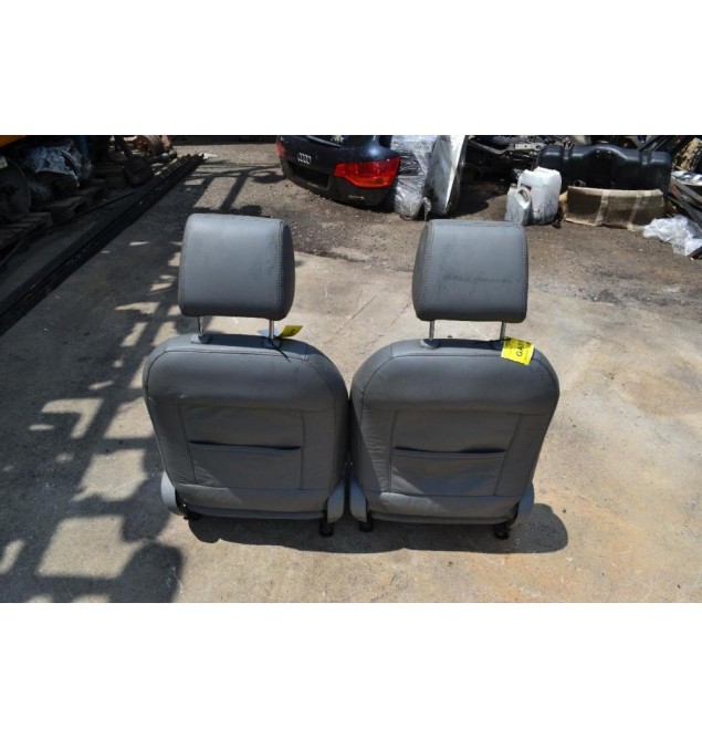 Κάθισματα Toyota Hilux KUN 2005-2014 ΔΕΡΜΑ