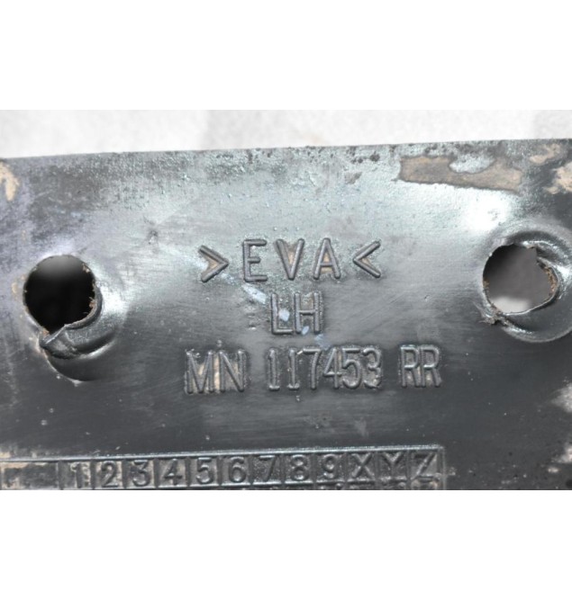 Λασπωτήρες Πίσω Δεξία / Αριστερά Mitsubishi L200 2005-2012 MN117454RR MN117453RR (Γνήσιοι)