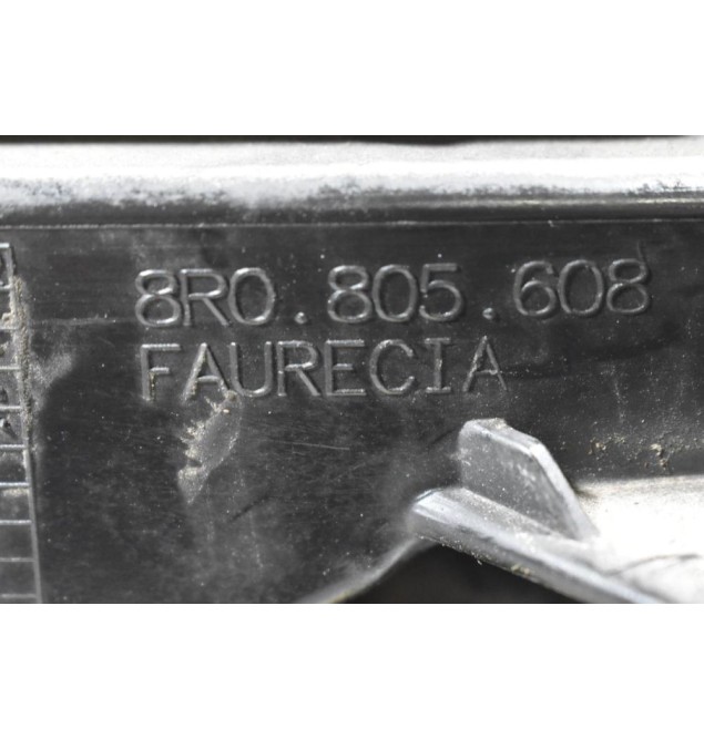 Φανοστάτης / Βαση Φαναριού - Προφυλακτήρα Δεξιά Audi Q5 2008-2016 8R0805608 8R0807284C (Γνήσιο)