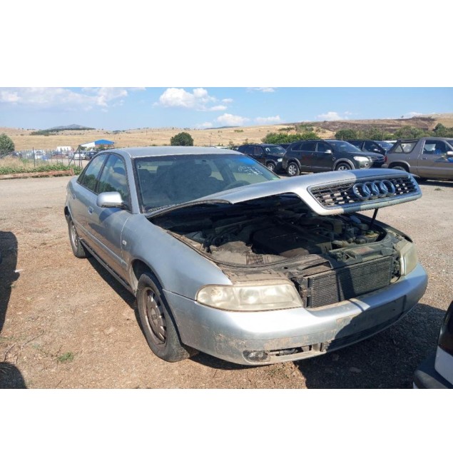 Ολόκληρο Αυτοκίνητο Audi A4 Κωδ.Κινητηρα APT 1800cc 125hp  1995-2000