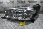Φανάρι Εμπρός Αριστερό Toyota Hilux Revo 2015-2019 (Μηχανικό) (Γνήσιο)