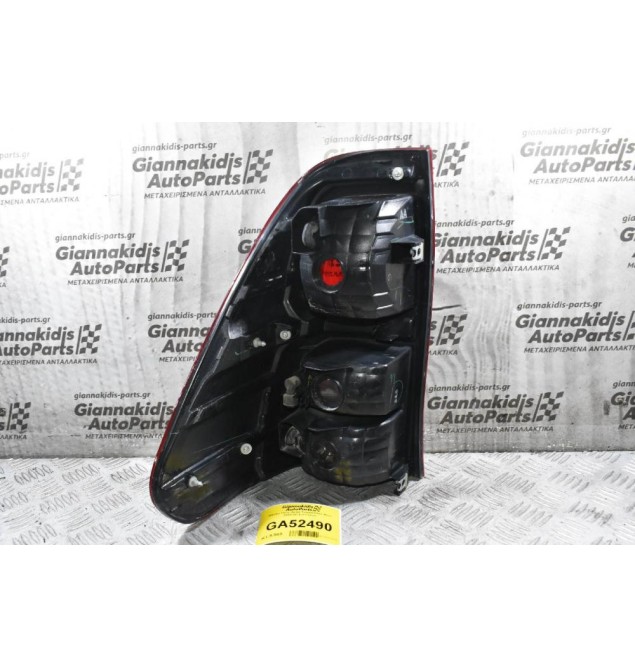 Φανάρι Πίσω Δεξια Toyota Hilux Revo 2015-2019 (Γνήσιο)