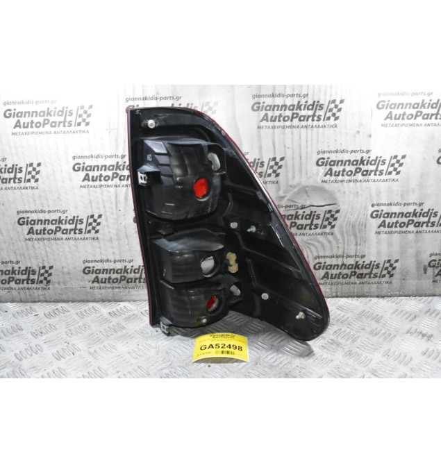 Φανάρι Πίσω Αριστερά Toyota Hilux Revo 2015-2019 (Γνήσιο)