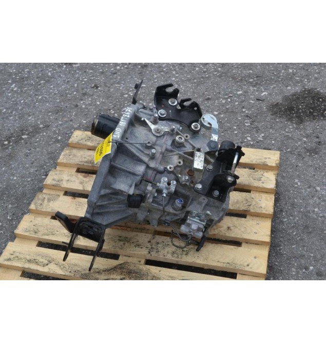 Σασμάν Toyota Auris 1.4 D4D 1ND 2011-2017 (6αρι) 30300-02151