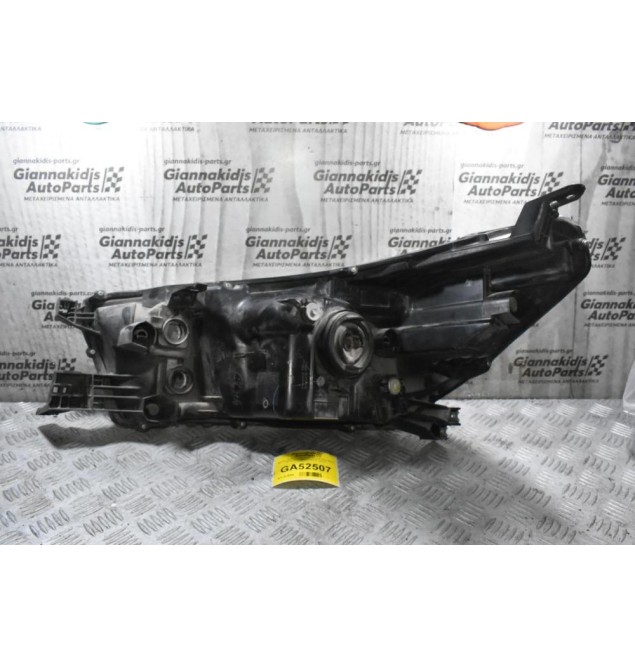 Φανάρι Εμπρός Δεξί Toyota Hilux Revo 2015-2019 (Μηχανικό) (Γνήσιο)