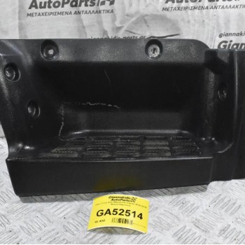 Σκαλοπάτι Δεξί Mitsubishi Canter 2006-2015 (Μικρή Καμπινα)