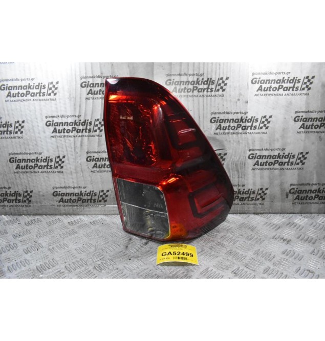 Φανάρι Πίσω Δεξια Toyota Hilux Revo 2015-2019 (Γνήσιο)