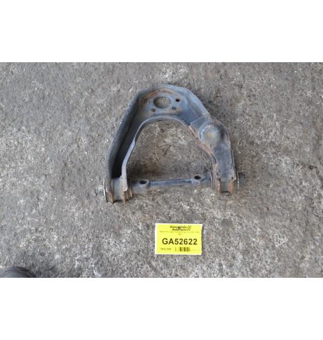 Ψαλίδι Άνω Δεξί Nissan King Cab 1989-1997 D21