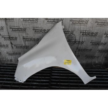 Φτερό Αριστερό Toyota Hilux Revo GUN 4X4 2015-2022 (Γνήσιο)