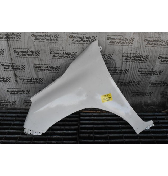 Φτερό Αριστερό Toyota Hilux Revo GUN 4X4 2015-2022 (Γνήσιο)  (Με Χτύπημα)