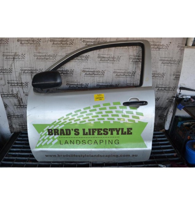 Πόρτα Εμπρός Αριστερη Toyota Hilux KUN25 2005-2015 (Χωρίς Καθρέφτη) (Μιαμιση)