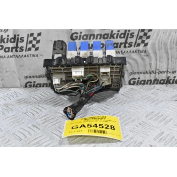 Ασφάλειες - Ασφαλειοθήκη Nissan Navara D22 2001-2005 24311-F9910