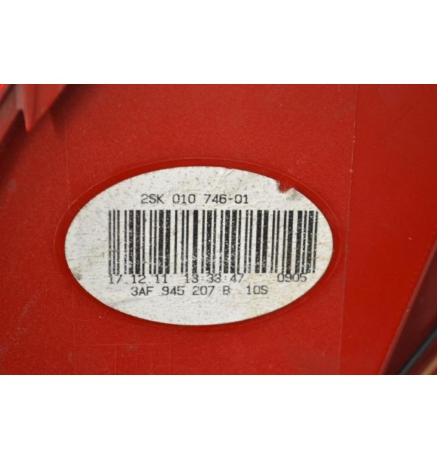 Φανάρι Πίσω Αριστερό Volkswagen Passat 2010-2015 2SK01074601 3AF945207