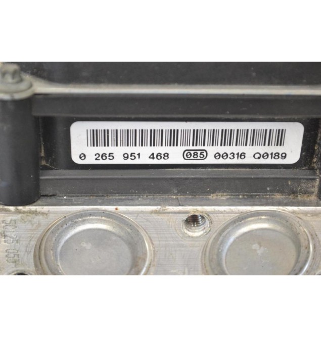 Μονάδα ABS Audi A4 2011-2015 BOSCH 8K0.614.517 8K0614517 0265236297 0265951468