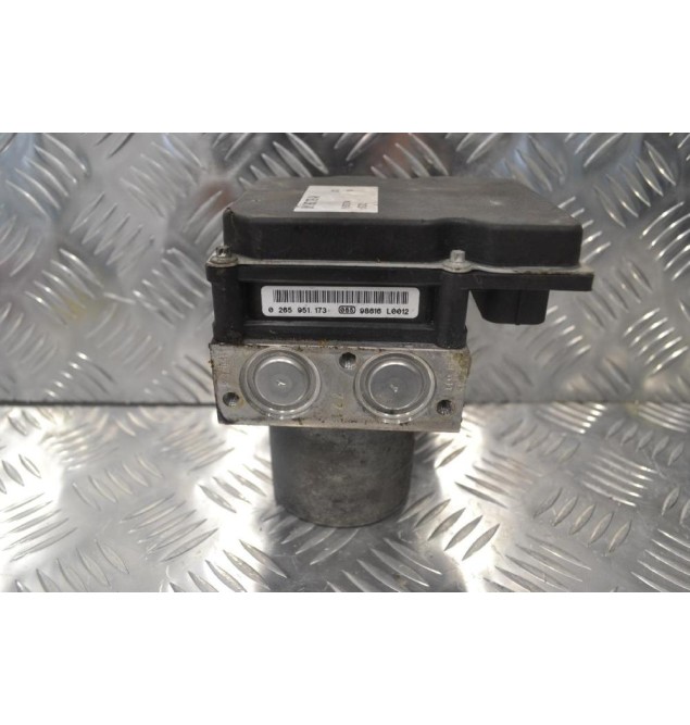 Μονάδα ABS Audi A4 2007-2017 BOSCH 0265236197 8KO61451 8KO907379AK 0265951273