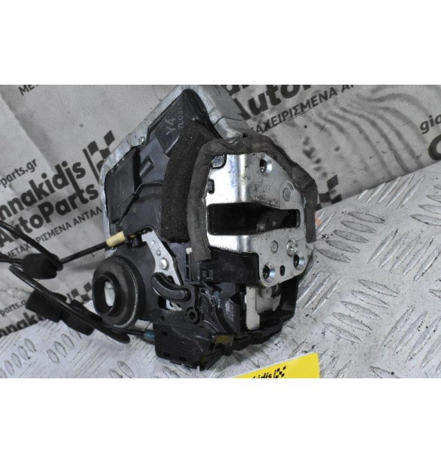 Κλειδαριά Πόρτας Toyota RAV4 2000-2012 (Πισω Δεξιά) (8 pins)