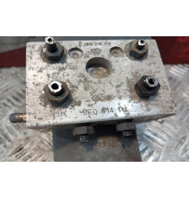 Μονάδα ABS Volkswagen Passat 1997-2000 8E0614111