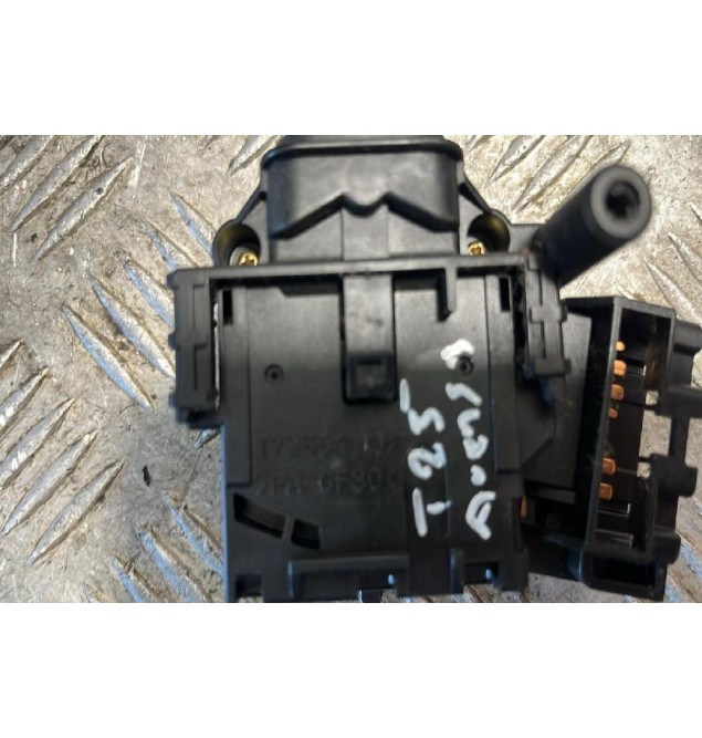 Διακόπτης Υαλοκαθαριστήρων Toyota Avenis T25 2003-2008 173654LH
