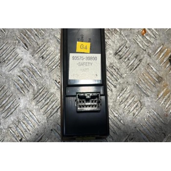 Διακόπτης παραθύρου Hyundai Εμπρός αριστερά 20+10 pins 1999-2005 9357539800