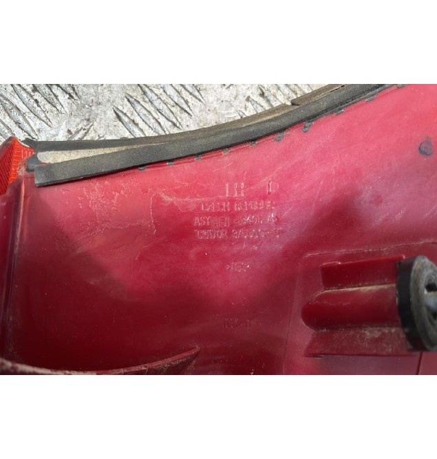 Φανάρι Πίσω Αριστερά Ford Focus 2002-2004 1M5113405A