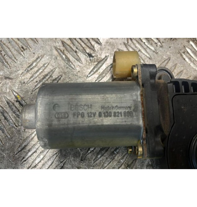 Μοτέρ Παραθύρου Εμπρός Αριστερά Renault Clio 1998-2001 2 pins 0130821690 5Θυρο