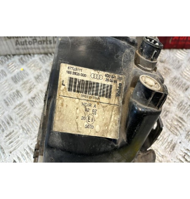 Φανάρι Εμπρός Αριστερά Audi A4 1994-1998 8D0941003