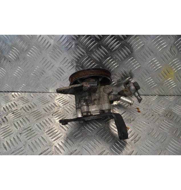 Αντλία Υδραυλικού Τιμονιού Nissan Cabstar 2006-2013 HITACHI 17233091 MB40A