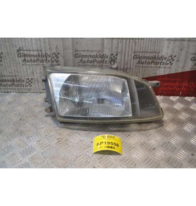 Φανάρι Εμπρός Δεξιά Toyota Hiace 1997-2006