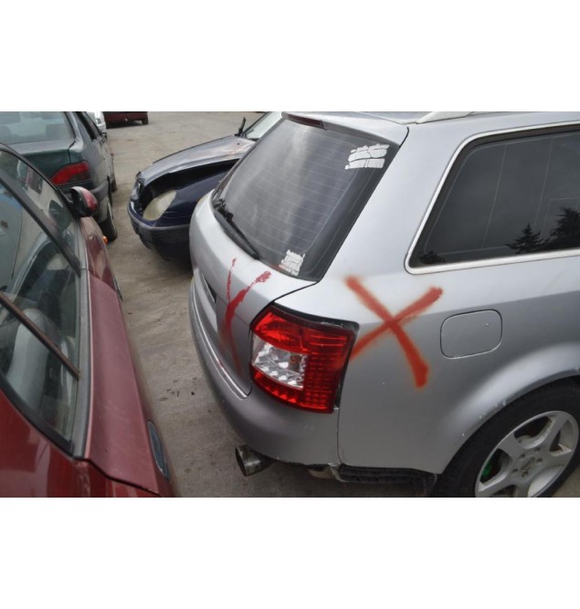 Ολόκληρο Αυτοκίνητο Audi A4 Avant 2.5 TDI Αρ.Κινητήρα ΑΥΜ 2000-2005