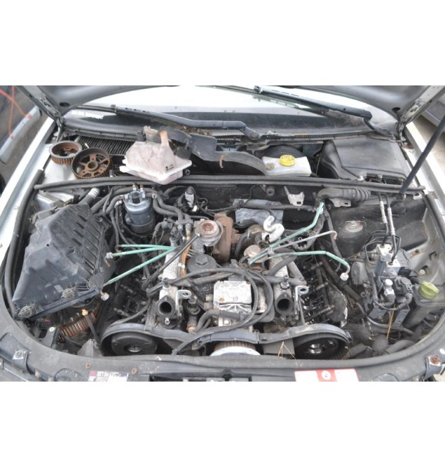 Ολόκληρο Αυτοκίνητο Audi A4 Avant 2.5 TDI Αρ.Κινητήρα ΑΥΜ 2000-2005