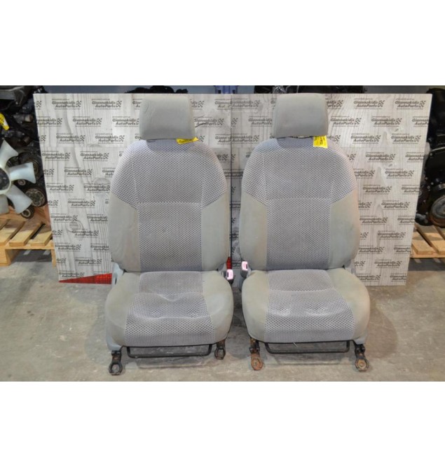 Καθίσματα (Σέτ Αριστερό-Δεξί) Toyota Hilux KUN 2005-2015