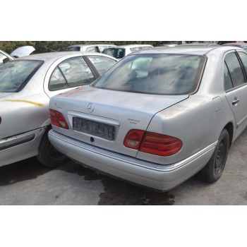 Ολόκληρο Αυτοκίνητο Mercedes-Benz E 200 W210 Αρ.Κινητήρα 111.942 1995-2000