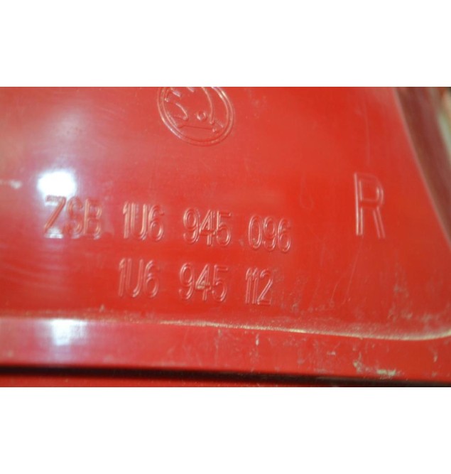 Φανάρι Πίσω Δεξιά Skoda Octavia 4 2000-2010 1U945112