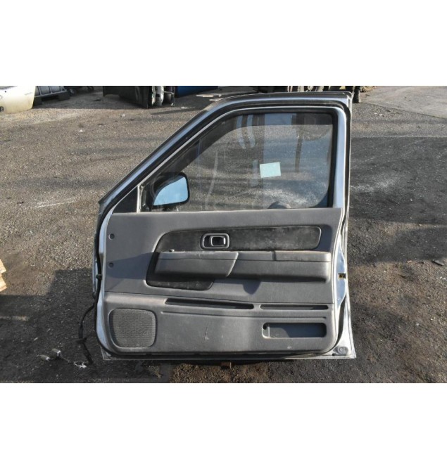 Πόρτα Εμπρός Δεξιά Nissan Navara D22 1998-2005 (Χωρίς Καθρέφτη)