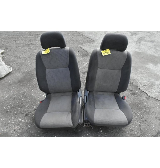 Κάθισματα Ζευγαρι Nissan Navara D22 1998-2005